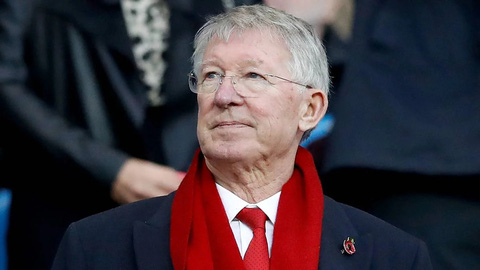 Man United bị chỉ trích vì đối xử tàn ác với Sir Alex Ferguson