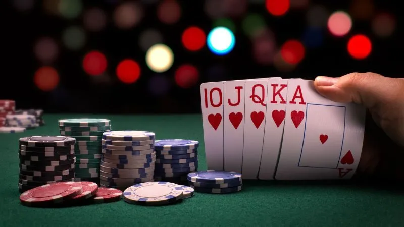 Cách chơi Omaha Poker cổ điển sẽ khiến trái tim bạn tan chảy