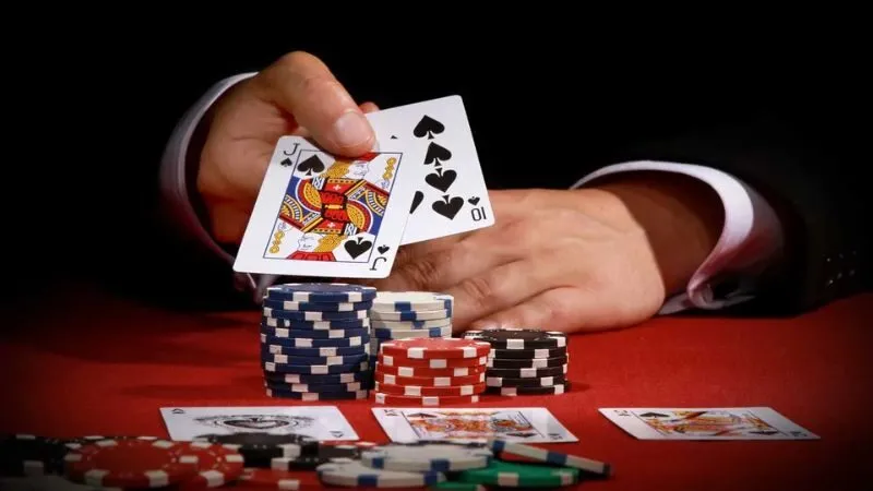 Cách chơi Omaha Poker cổ điển sẽ khiến trái tim bạn tan chảy