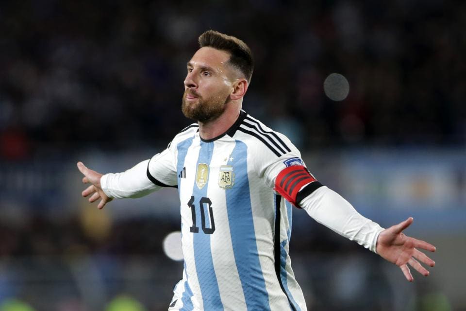 Chúng ta có thể mong đợi điều gì từ nhà vô địch World Cup Lionel Messi vào năm 2025?