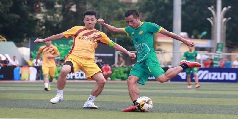 Luật chơi bóng đá 7 người: những điều người chơi cần biết