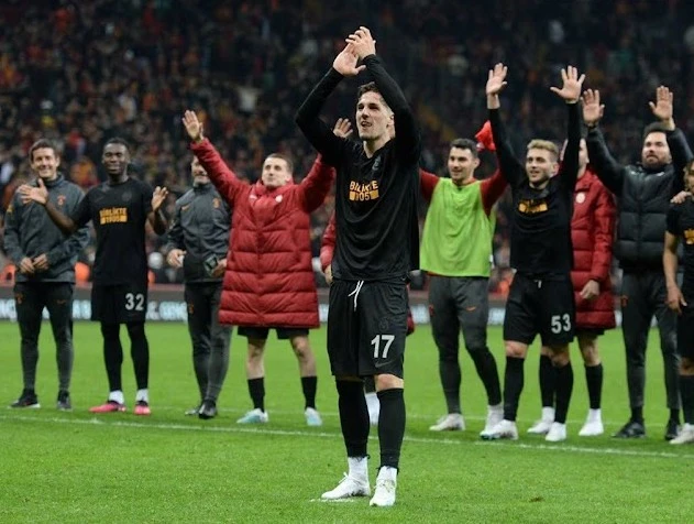 Galatasaray và bộ sản phẩm kỷ niệm thảm họa động đất ở Türkiye | TRANG THỂ THAO