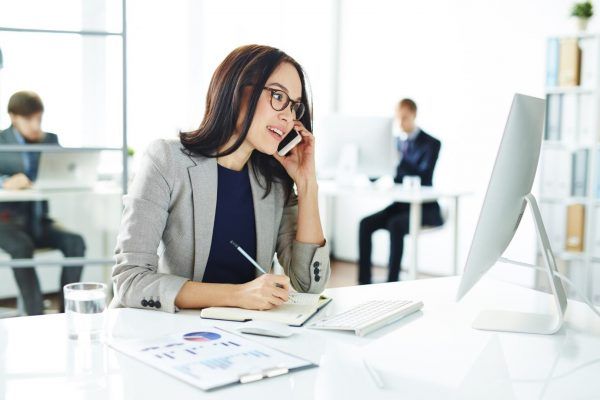 Quản trị viên bán hàng là gì, cần có những kỹ năng gì và có những cơ hội thăng tiến nào trong nghề này?