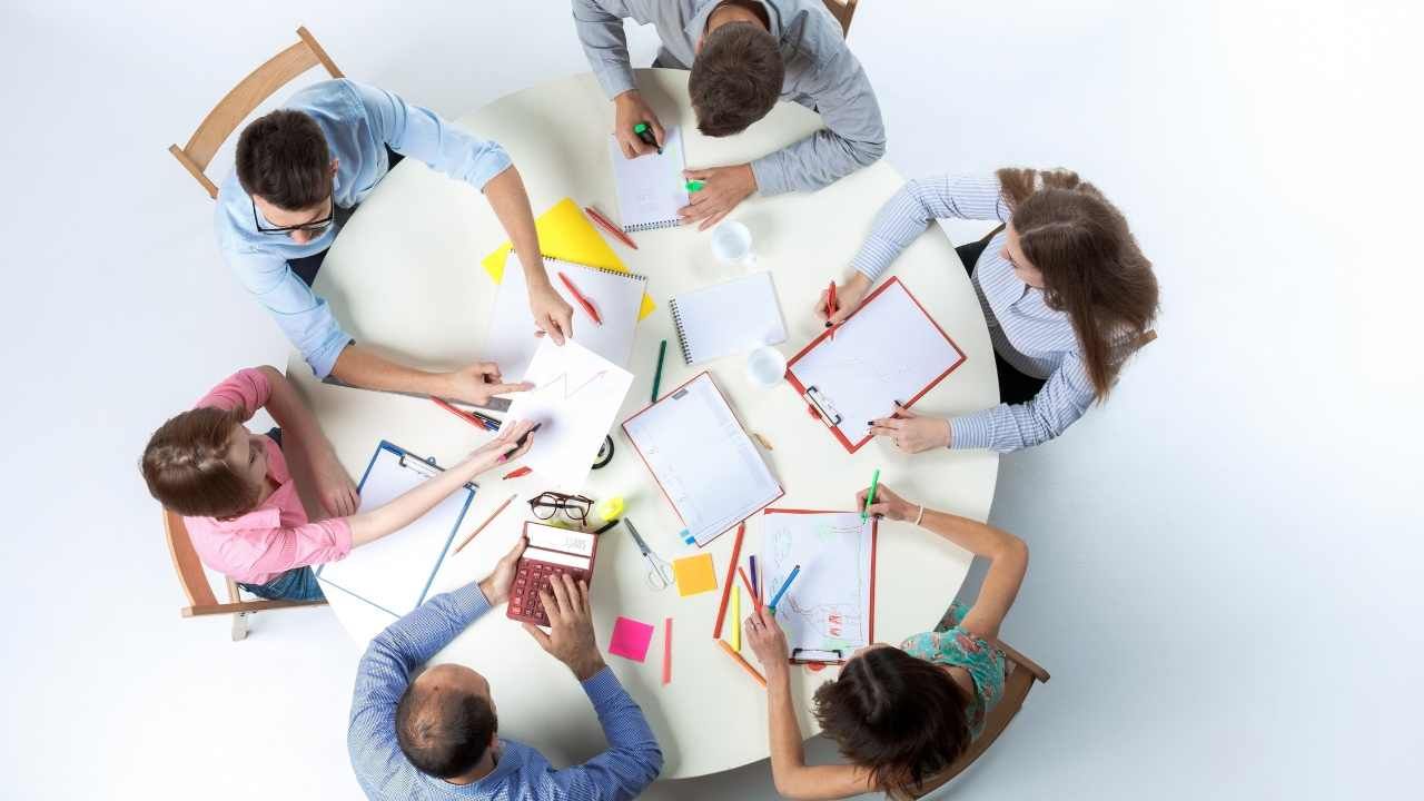 Hướng ngoại là gì?