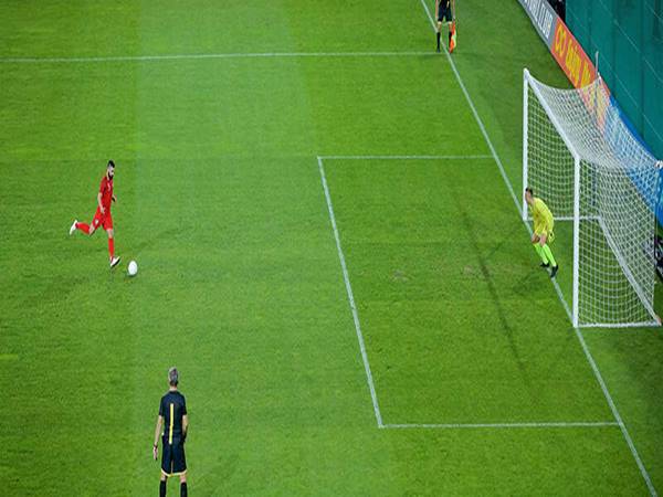 Đá phạt đền là gì? Luật đá phạt đền là gì?