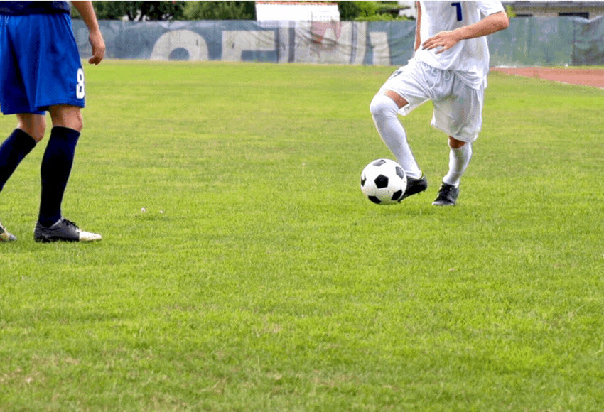 13+ Các Kỹ Thuật đá Bóng Cơ Bản Cầu Thủ Mới Cần Biết