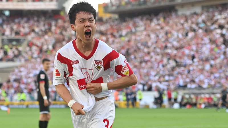 Cầu thủ Wataru Endo - Đại diện cho niềm tự hào của Nhật Bản